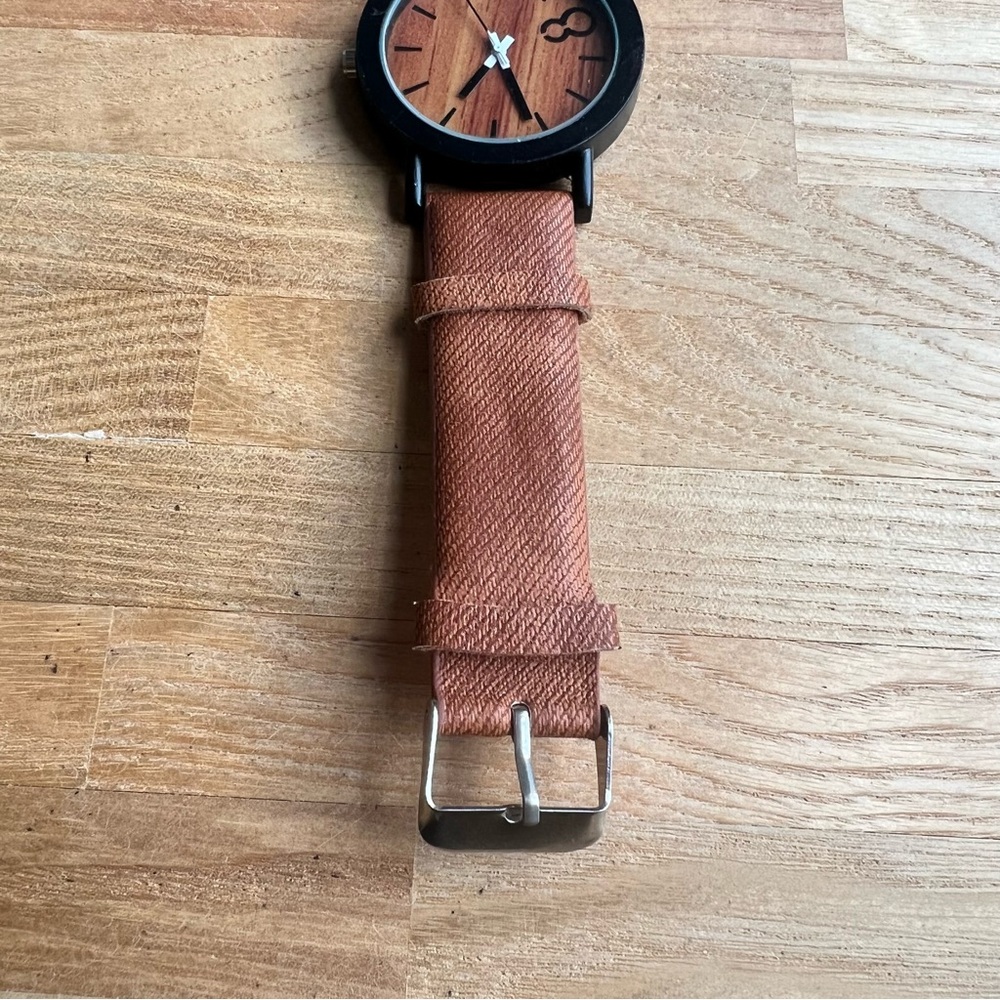 Unbranded wood grain brown fashion watch NEW BATTERY - Picture 5 of 7
